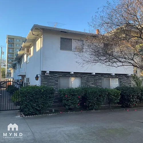 2516 I St Photo 1