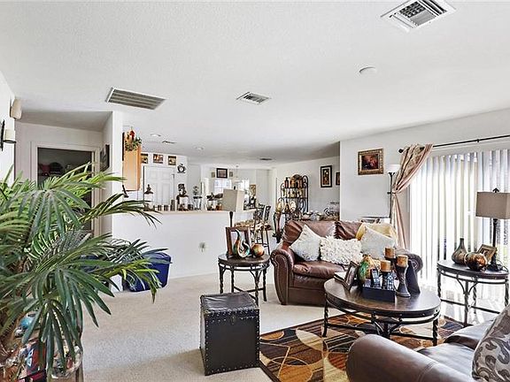 4th image of 264 Grouper Ct