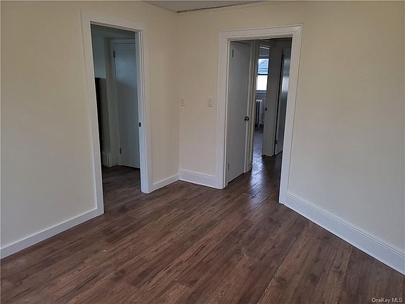 5th image of 128 S Broadway Floor 2