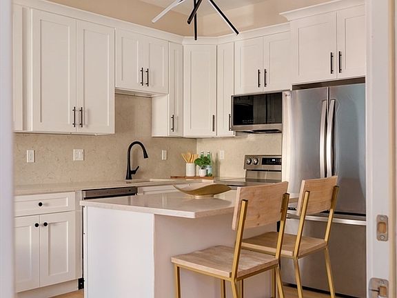 4th image of 350 Windsor St #1