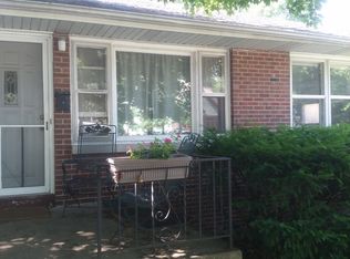 603 E High St, Urbana, IL 61801