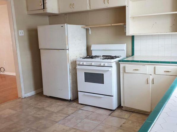 baton-rouge-louisiana-436278417 picture