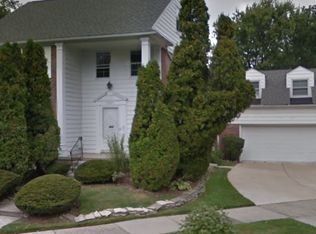 15801-3 Windmill Pointe Dr, Grosse Pointe Park, MI 48230