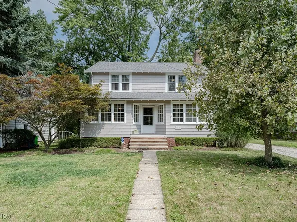 899 Som Center Rd, Mayfield Village, OH 44143