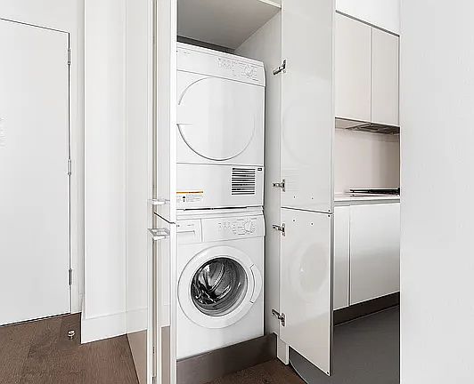 5th image of 25 Broad St APT 15G