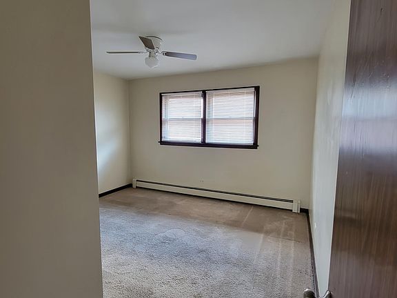 3rd image of 309 Crandon Ave #2