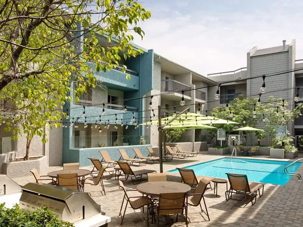 eaves Old Town Pasadena