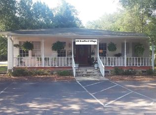 104 Bradford Village Ct, Southern Pines, NC 28387