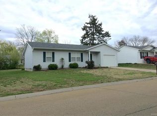 579 Kimberly Ct, Farmington, MO 63640
