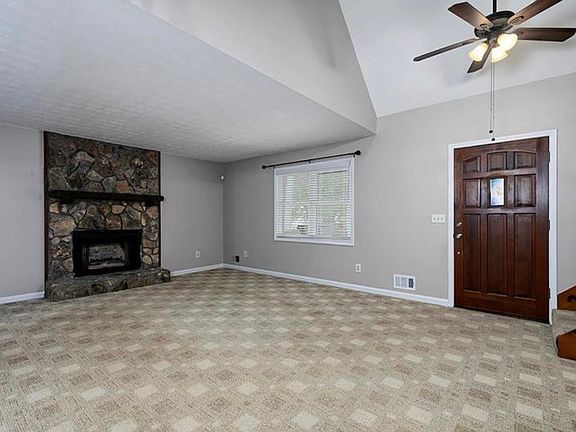 5th image of 3087 Favor Pines Ct SW