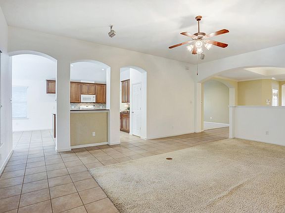5th image of 5411 Silver Oak Dr
