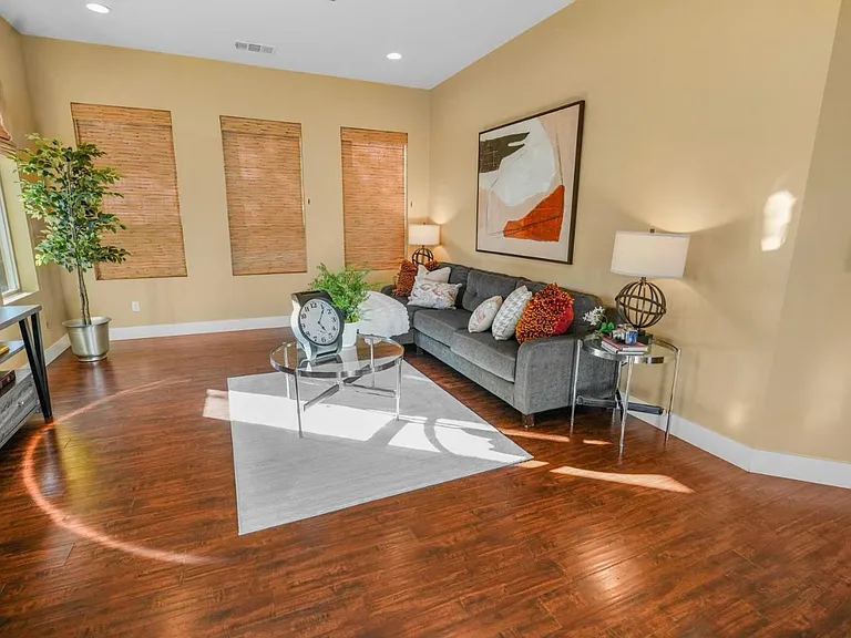 8856 Venikov Pl — Photo 12