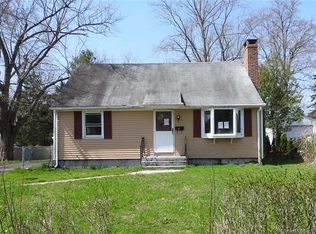 45 Fisher Rd, Middletown, CT 06457