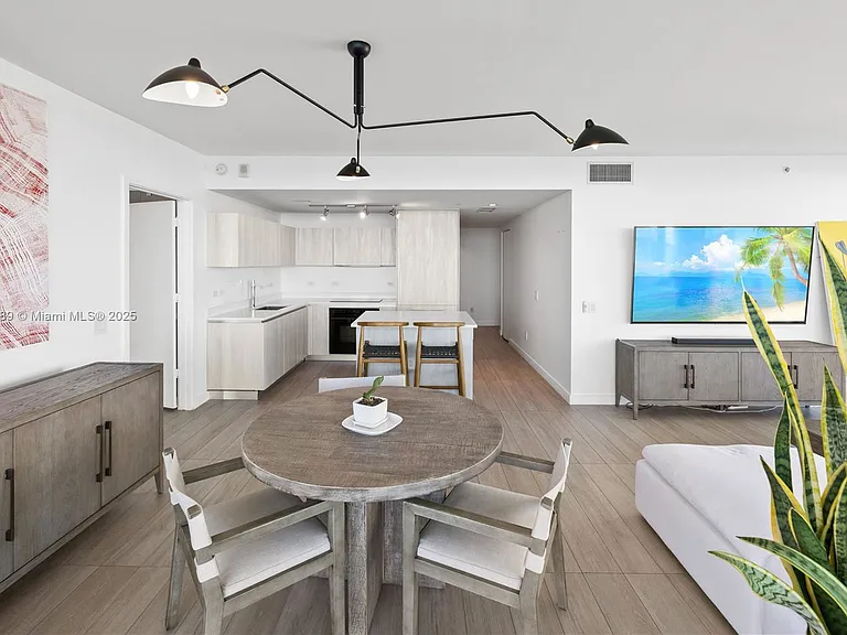 3131 NE 7th Ave #2206 — Photo 5