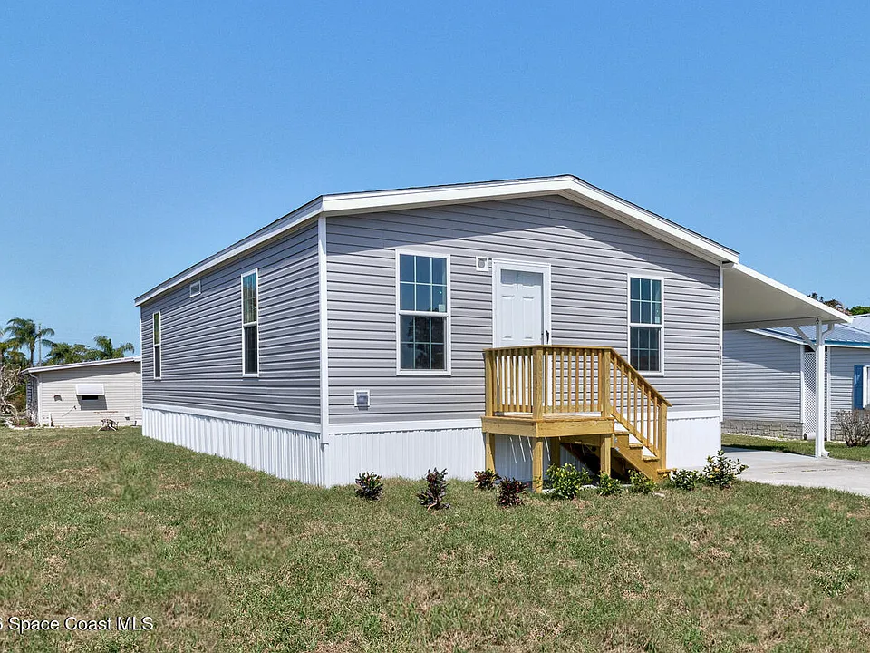 6180 98th Ln