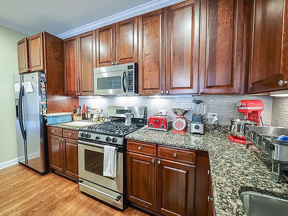 5th image of 2107 W Belmont Ave Unit 3C