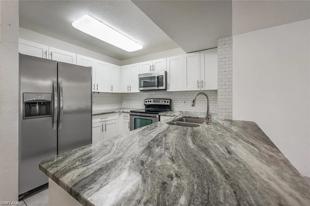 2 bed, 1.0 bath, 946 sqft, $1,850 — Photo 1