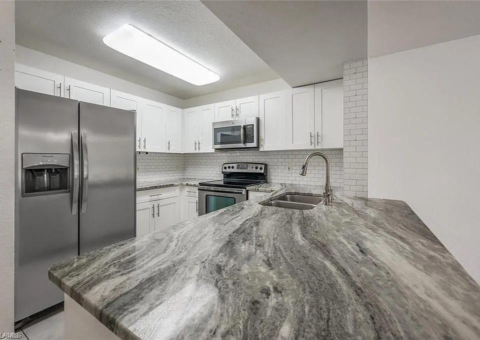 8244 Key Royal Cir #615