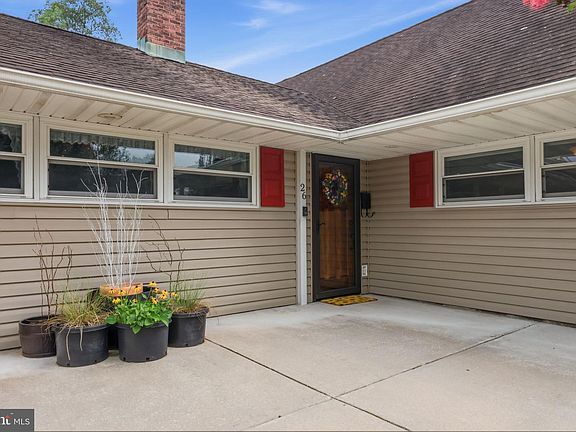2nd image of 26 Forsythia Dr S #N