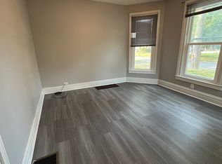 4 Vine St, Lockport, NY 14094