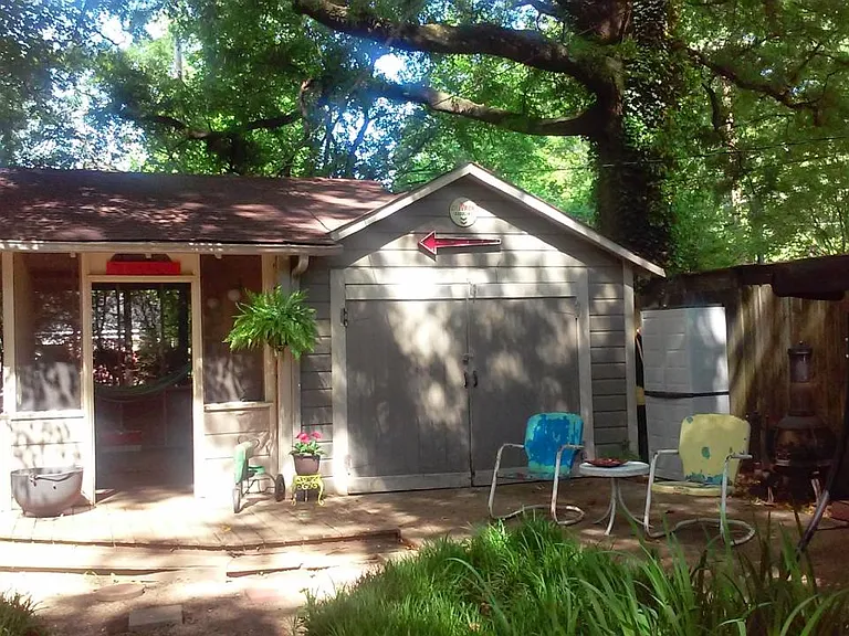 675 Loeb St — Photo 10
