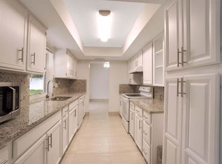 2760 NE 2nd Ave, Boca Raton, FL 33431