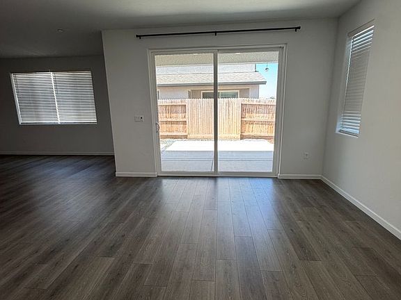 5th image of 3031 N Martin St