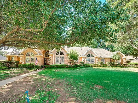 2nd image of 2105 Highland Meadow Dr