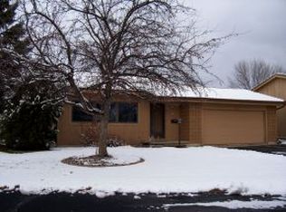 990 Beta Dr UNIT C-1, Neenah, WI 54956