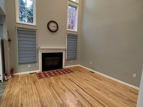 4th image of 17 Ironwood Court