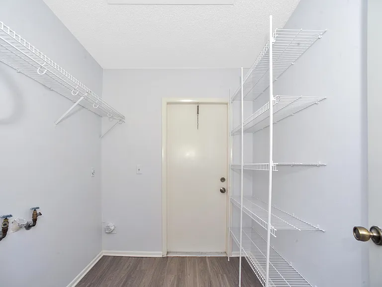 1354 Westover St #103 — Photo 8