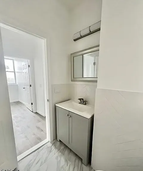 280 Macarthur Ave #3 — Photo 2