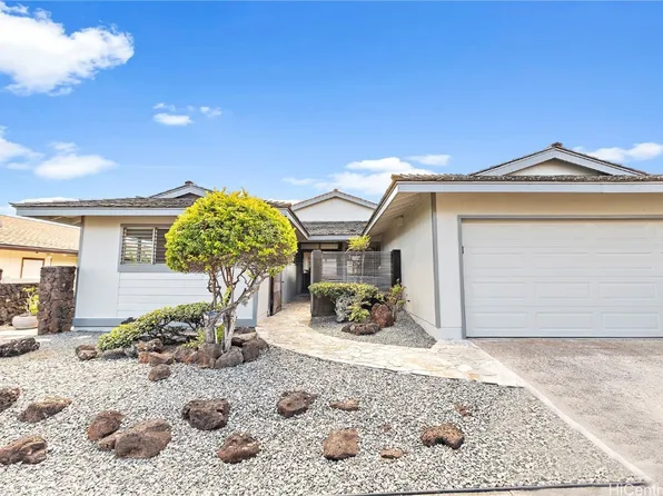 98-718 Keikialii St, Aiea, HI 96701