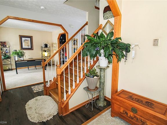 2nd image of 5946 N Mayflower Dr