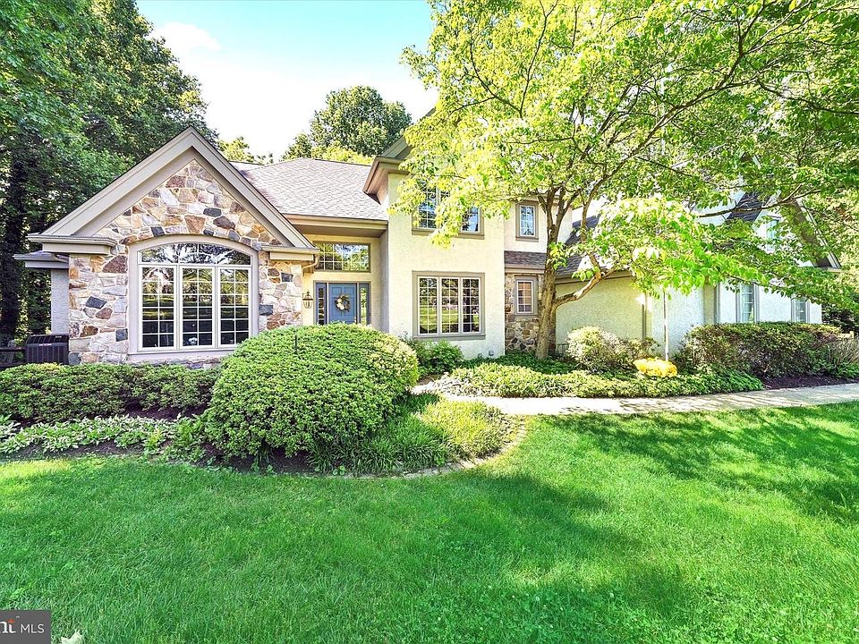 1st image of 14 Reese Dr