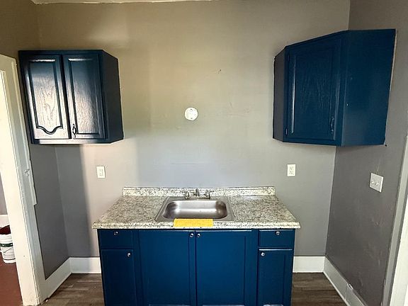 5th image of 5517 Hillsboro St