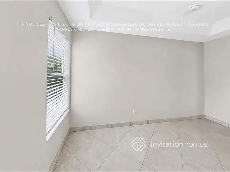 9761 Oak Crest Rd — Photo 13