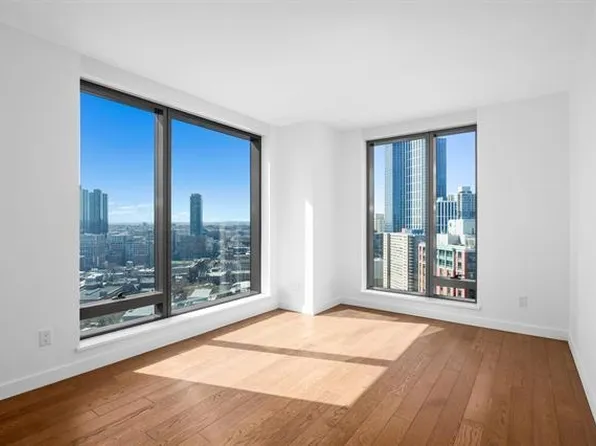 99 Hudson Street image 10 of 32