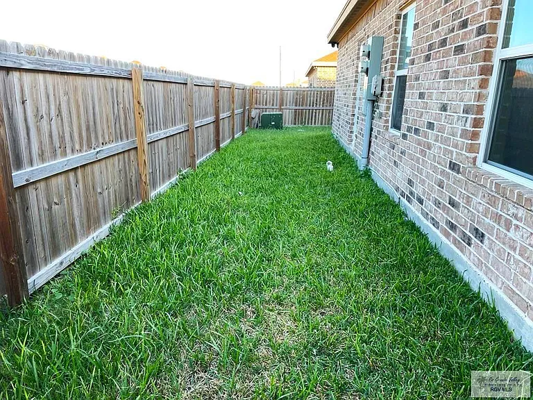 1022 Escondido Ln E #A — Photo 6