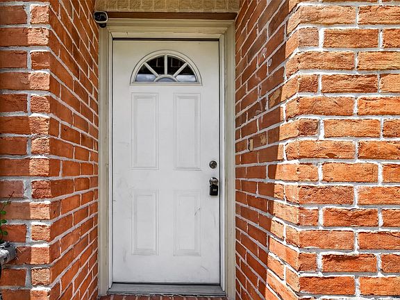 3rd image of 3501 Link Valley Dr APT 303