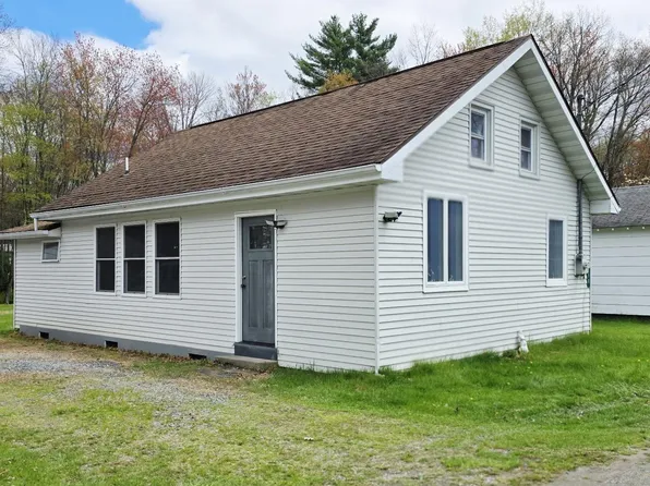115 Seeley Rd, Hawley, PA 18428