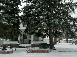 805 W Saline St, Blue Hill, NE 68930