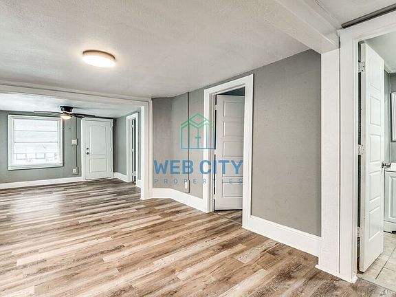 4th image of 3907 Roberts Ave