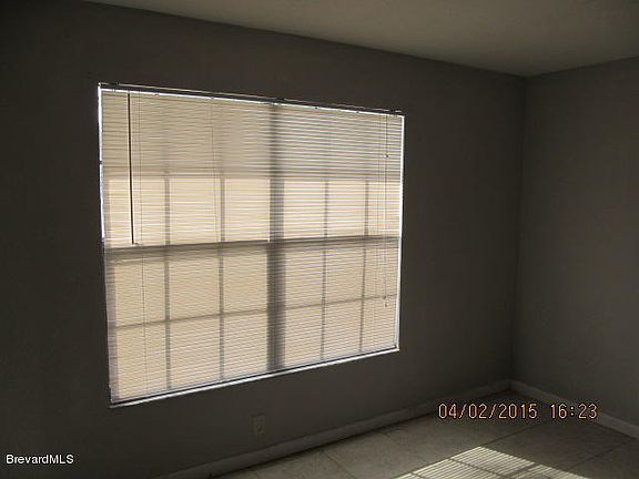2nd image of 1301 Arlington Ln NE APT 105