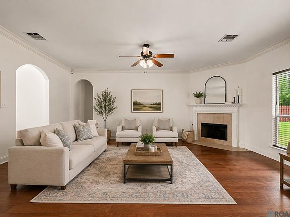 3rd image of 13638 Cantebury Ave