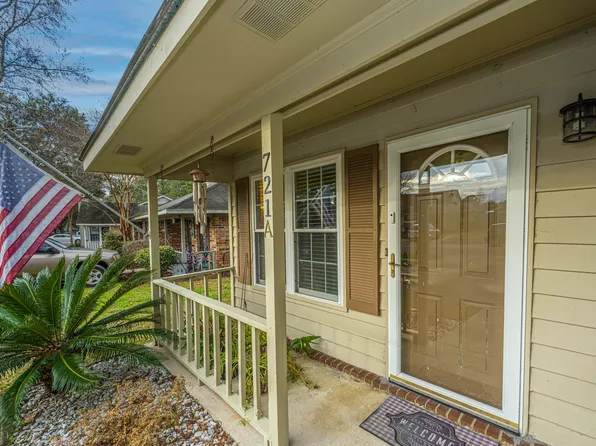 721 Temple Rd #A, Ladson, SC 29456