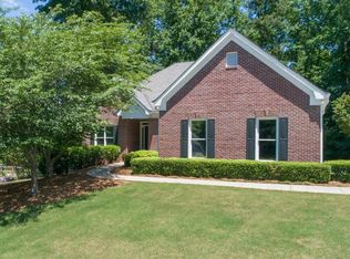 206 Jeffrey Dr, Woodstock, GA 30188
