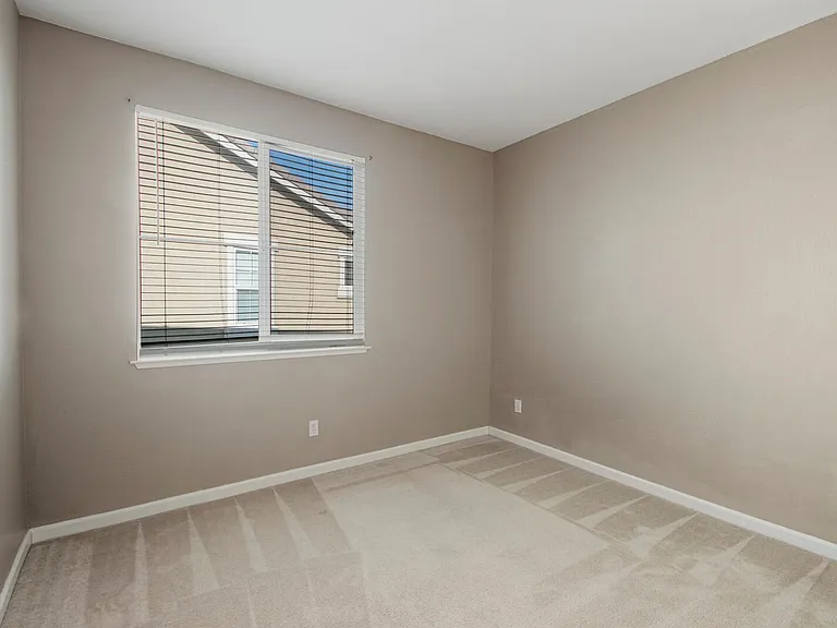 4352 Middlefield Dr — Photo 17