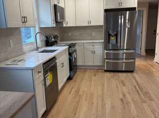 62 Park St, Stratford, CT 06614