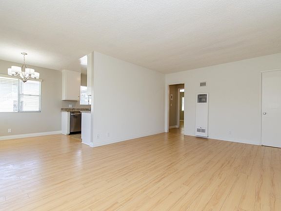 2nd image of 1724 Butler Ave APT 8